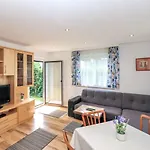 Dom wakacyjny Laube By Interhome Sankt Kanzian am Klopeiner See